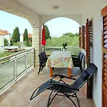 Biograd Beachside Family Apartment