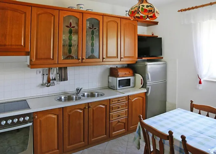 아파트 Biograd Beachside Family Apartment