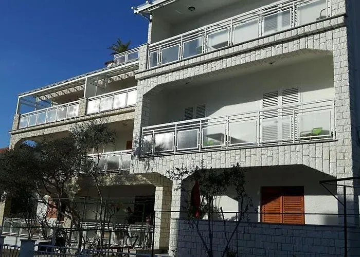 Biograd Beachside Family Apartment 아파트 *