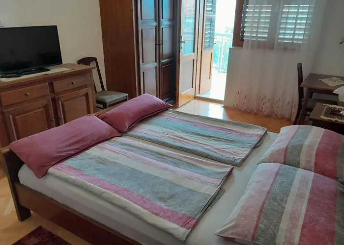 Biograd Beachside Family Apartment 비오그라드나모루
