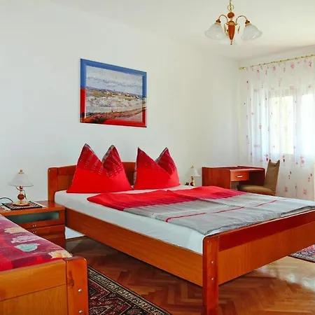 Apartman Adelheid In Biograd, Close To The *